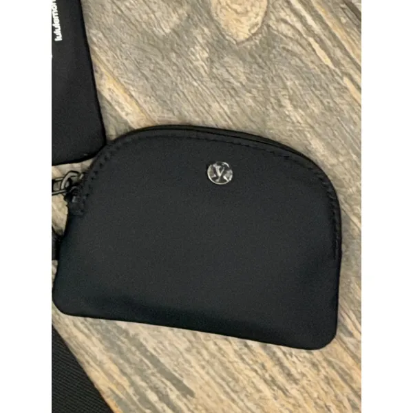 NWT Lululemon Dual Pouch Wristlet Los Angeles Black LW9FMGS‎ Ipod Change Case - Image 6