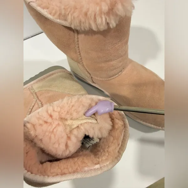 UGG Australia Classic Short Boot Pink Shearling Suede Women’s 8 - Image 8