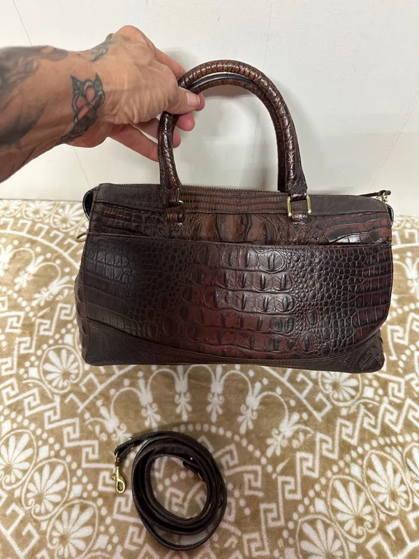 Brahmin Pecan Melbourne Crocodile Embossed Leather Bag with detachable Strap - Image 3