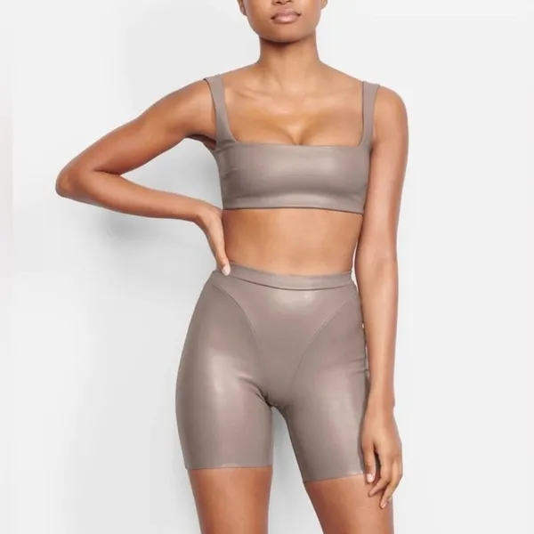SKIMS Faux Leather Scoop Neck Bra Women‎ 4X Oxide New Matte Stretch Bralette - Image 2