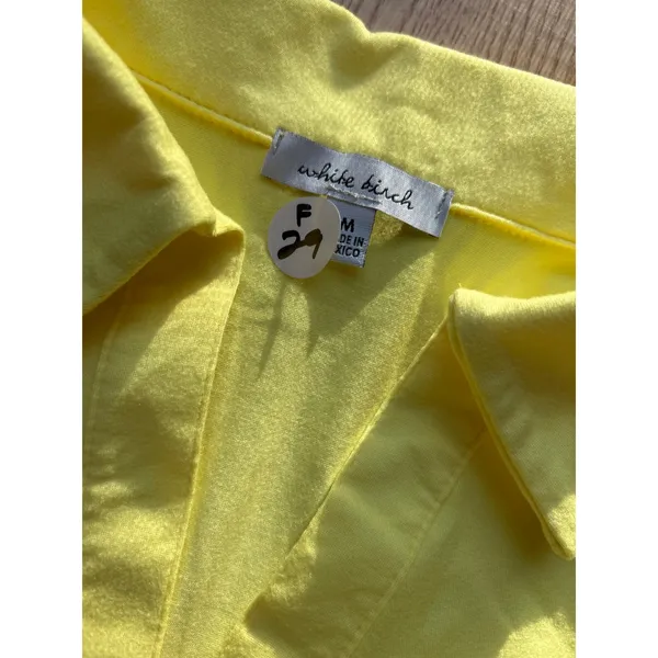 New Women's White Birch button Up Ruched Shirt Super Soft Stretchy Yellow Medium - Image 3