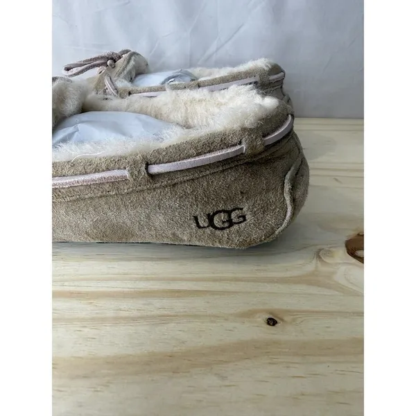 UGG Australia Women's Brown Suede Sheepskin Lined Moccasin Slippers Size 5 - Image 9