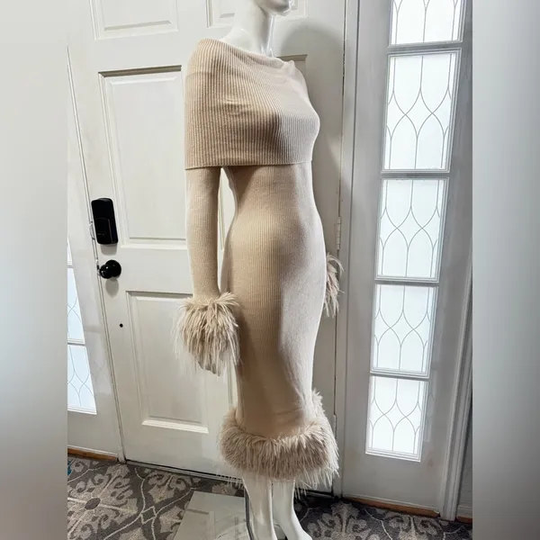 JOLLYA Off-Shoulder Cream Knit Dress with Feather Trim Size M/L P-36 - Image 2