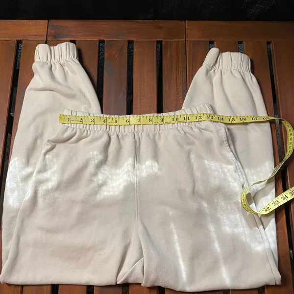 GAP Women’s Cream Jogger Pants size M - Image 5