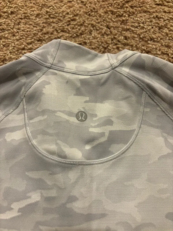 Lululemon Shirt Long Sleeve - Image 5