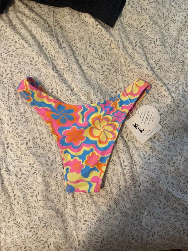 Kulani Kinis Bikini Set - Image 3