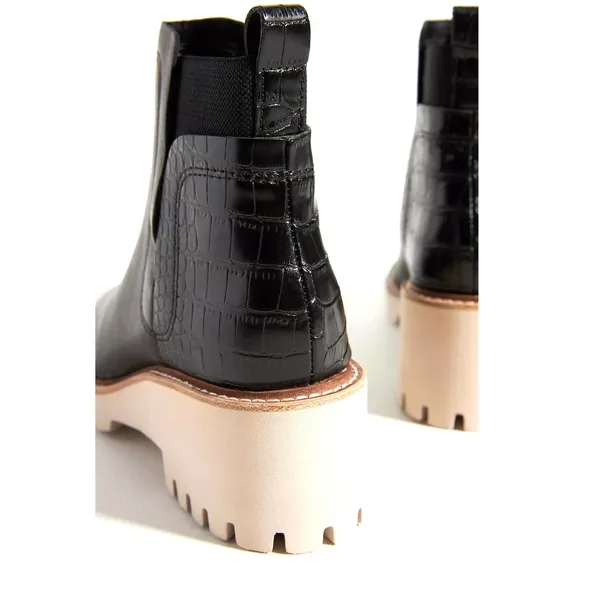 Dolce Vita Anthropologie Huey‎ Chelsea Boots Women 7.5 Black Embossed Lug Sole - Image 4