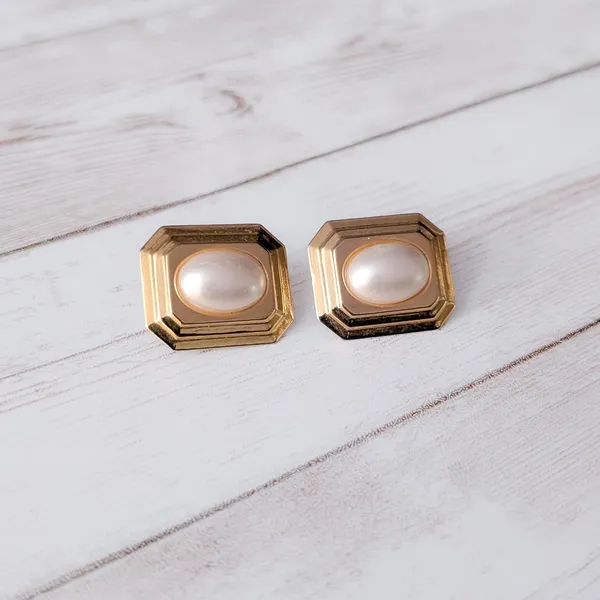 Vintage Clip On Earrings Rectangle Gold Tone & Pearlescent - Clip Repair Needed - Image 3