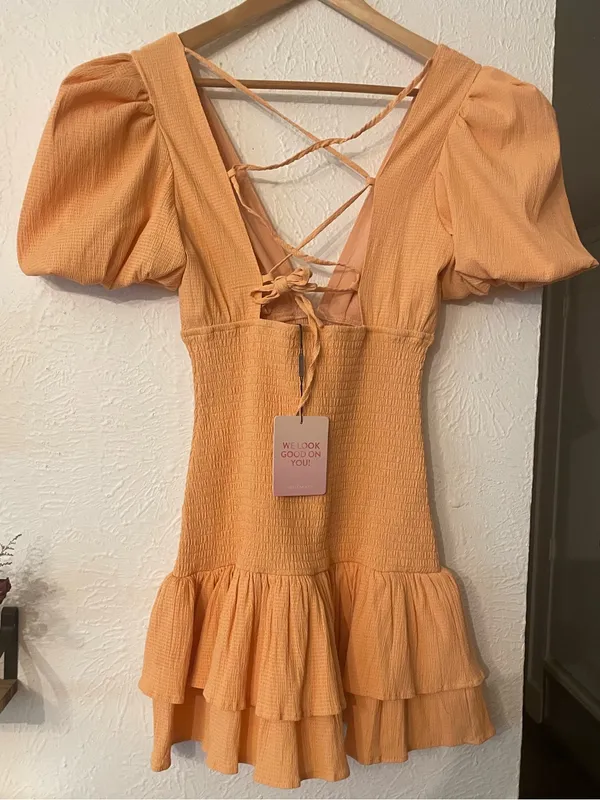 NWT Hello Molly LA DEVOTEE DRESS PEACH Puff-Sleeve Smocked Mini Small - Image 4