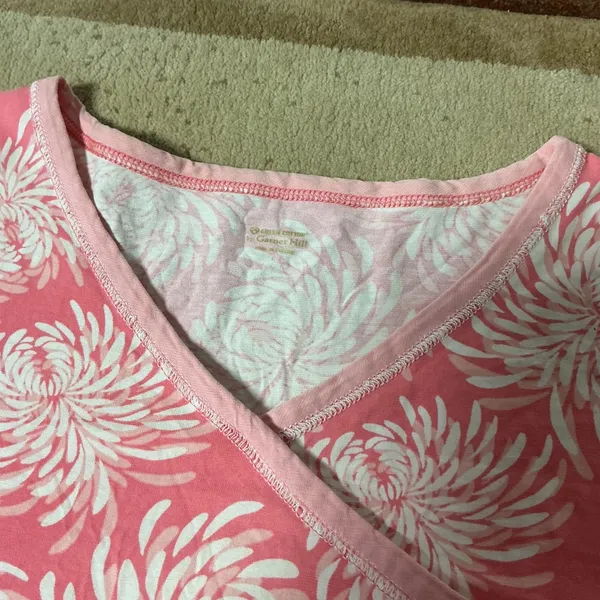 Garnet Hill Cottagecore Large Cotton Pink Floral Chrysanthemum Faux‎ Wrap Top - Image 4