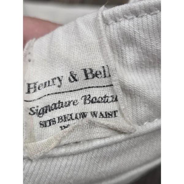 Henry + Belle Signature Bootcut White Women's Jeans Size 28 - Image 4