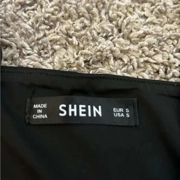 Black cropped tank - Image 3