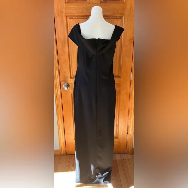 MSK Women's Black Off the Shoulder Gown Size 12 - Image 6