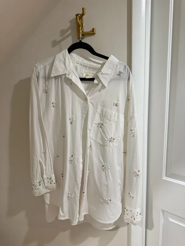 Anthropologie Maeve Pearl Embellished Shirt - Image 5