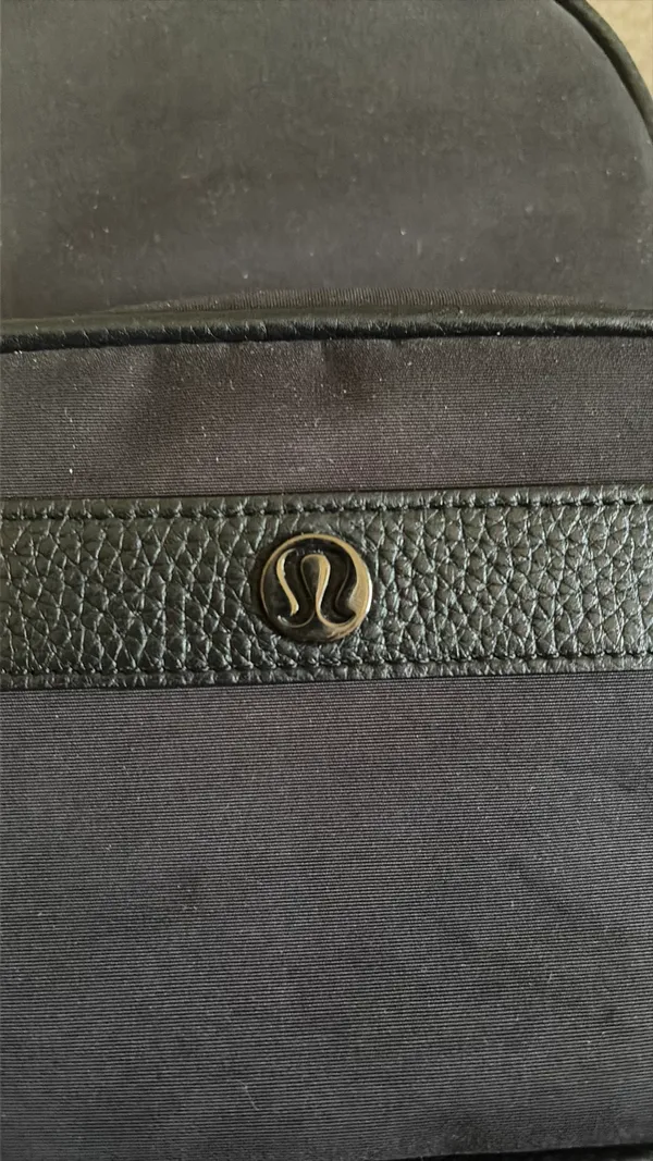 Lululemon Mini Backpack/Crossbody  - Image 7