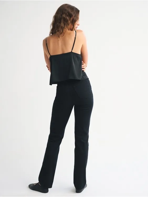 Abercrombie & Fitch Ultra High Rise 90s Straight Jean in No Fade Black Size 30 - Image 5