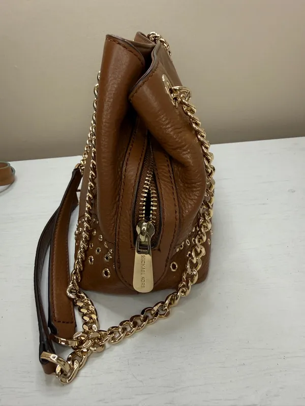Michael Kors Jet Set Chain Studded Shoulder Bag - Image 4