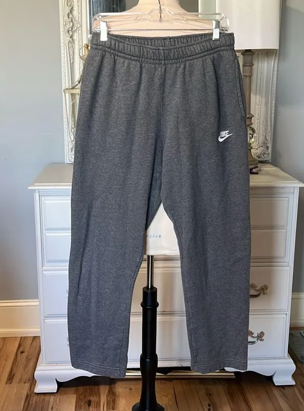 Nike Sweatpants Gray Medium - Image 2