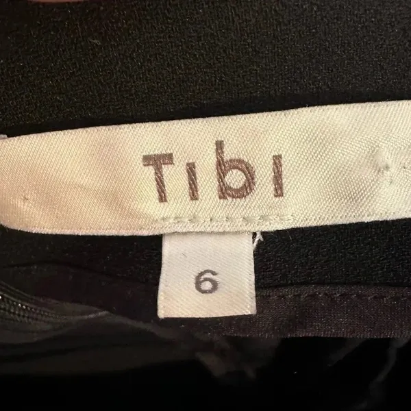 TIBI Asymmetrical Top Black Pullover One Shoulder‎ Long Sleeve Button Women’s 6 - Image 3