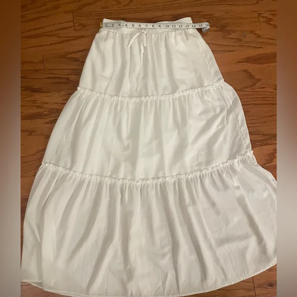 Amazon- White Tiered Maxi Skirt Size M - Image 3