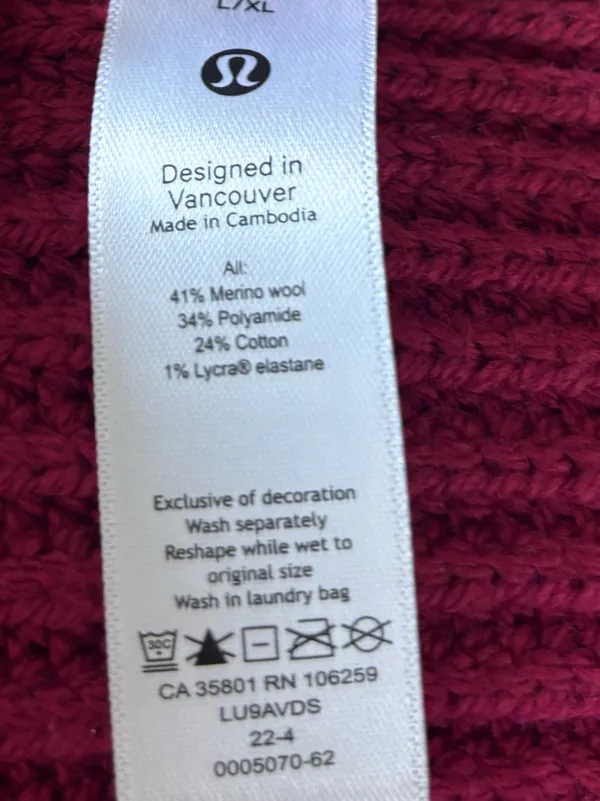 Merino Wool Ribbed Beanie Hat - Raspberry - Image 4