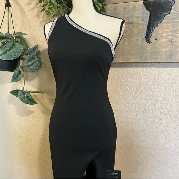NWT Lulus Glamorous Muse Black Rhinestone One-Shoulder Maxi Dress - Image 4