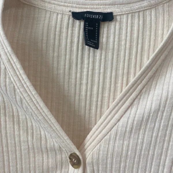 Forever 21 Cream Ribbed Cropped Cardigan Sweater Size S - Image 3