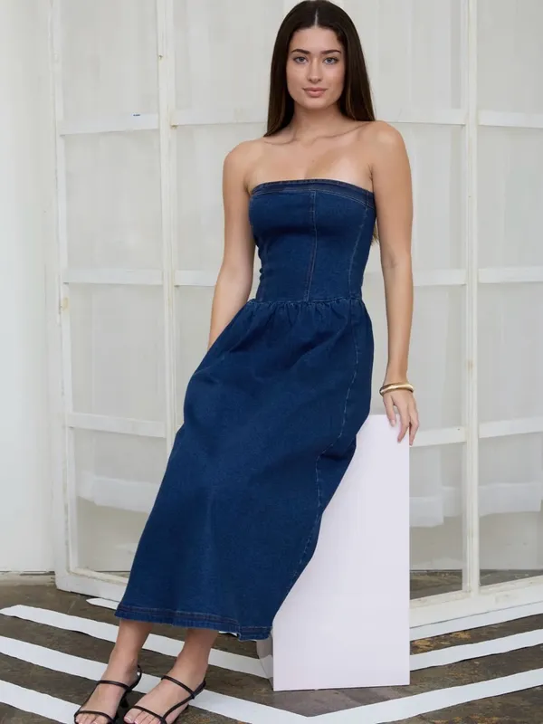 The Workshop Strapless Smocked Denim Midi Dress Dark Denim – Size Medium - Image 4