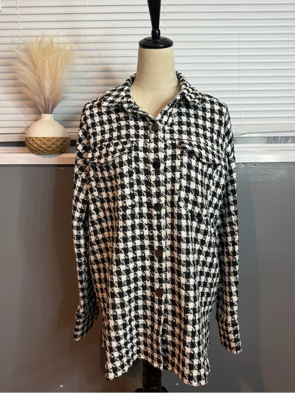 Shoedazzle Black & White Houndstooth Bouclé Shacket Jacket Oversized Medium - Image 4