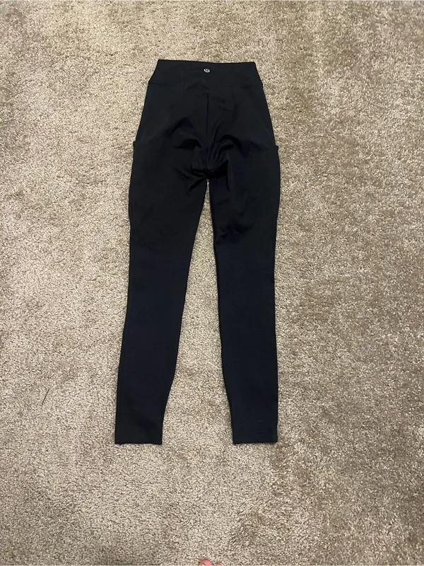 Lululemon‎ soft sueded high rise tight 2 black NWOT - Image 6