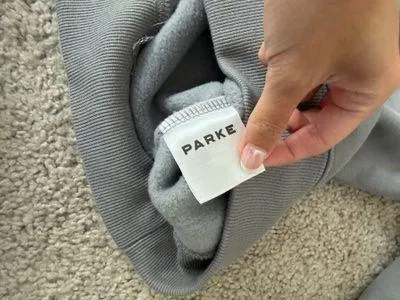 Parke monotone slate grey mockneck sweatshirt NWOT - Image 5
