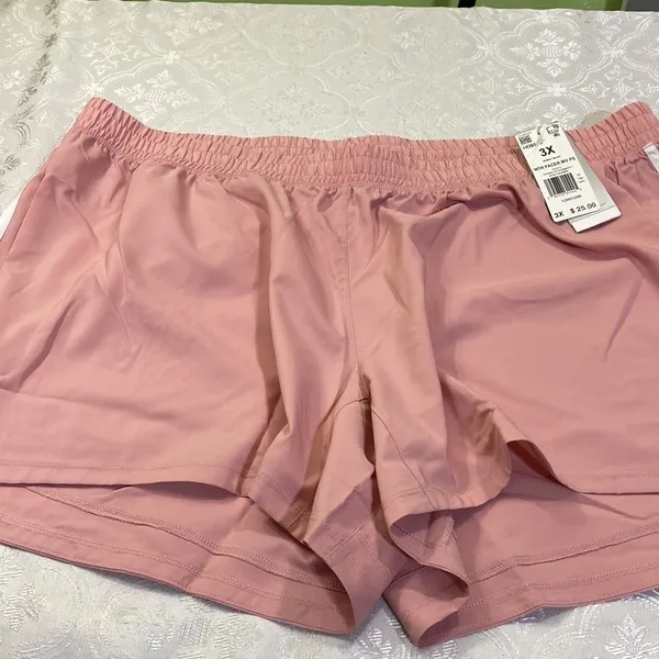 Adidas women shorts 3X - Image 15