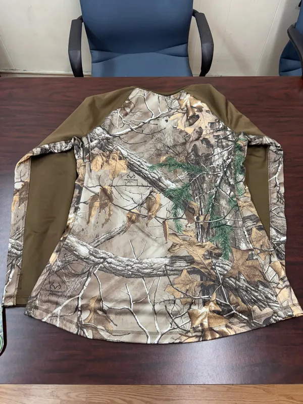 NWT Cabela’s Realtree Camouflage Long Sleeve Thermal Size Large - Image 4