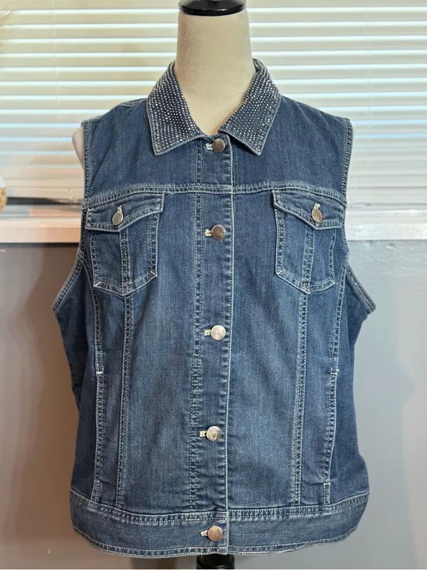 Chico’s Platinum Denim Rhinestone Collar Sleeveless Stretch Jean Vest Size 3 XL - Image 3