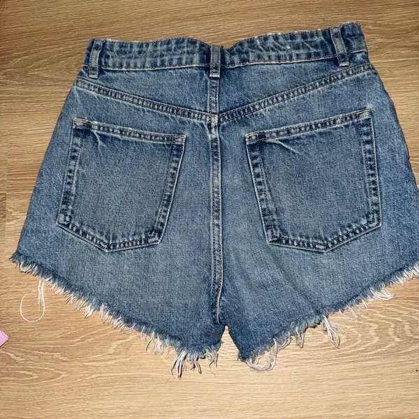 ZARA Denim Shorts size 25 - Image 3