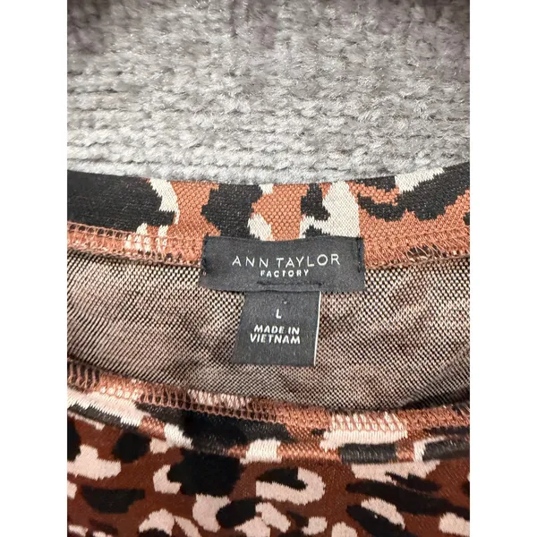 Ann Taylor Factory Women Top L Brown Leopard Puff Sleeve Knit Animal Print - Image 4