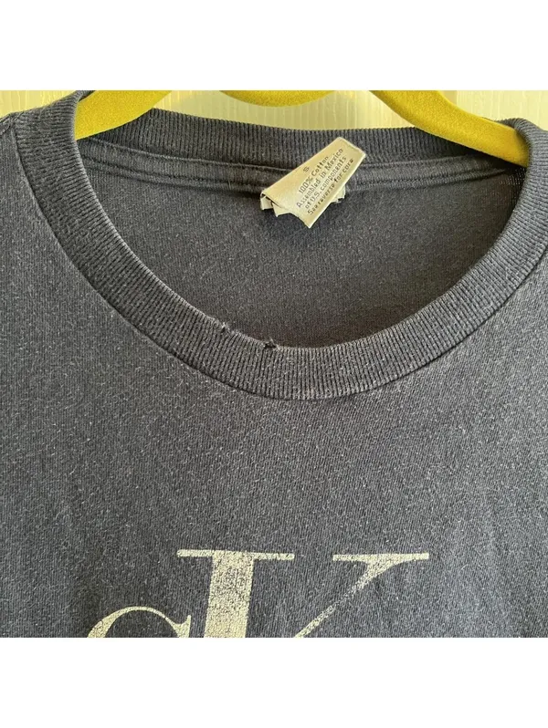Distressed Vintage Guess Jeans Tee Small - Image 8