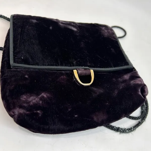 Vintage 70's Magid Handmade Black Velvet Formal Mini Bag - Image 3