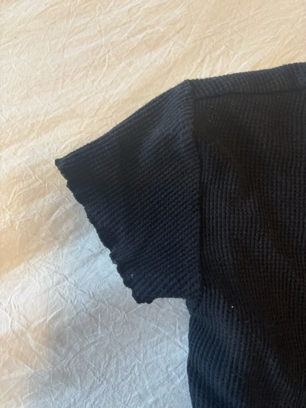 Forever 21 Black Tee Short Sleeve - Image 2