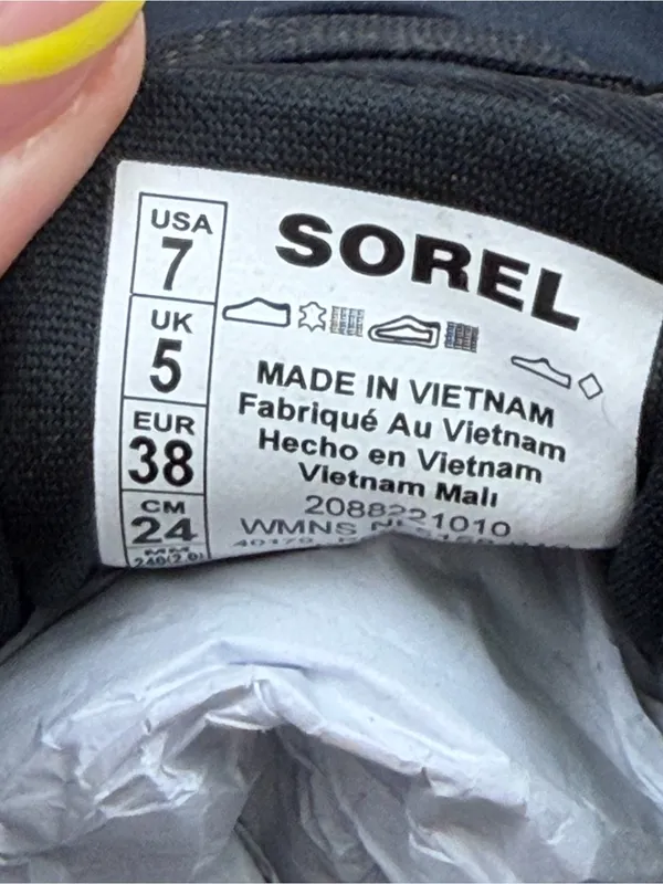 Sorel Women's Out N About IV Low Women's Waterproof Sneaker US7 Black Gum 2 $100 - Image 5