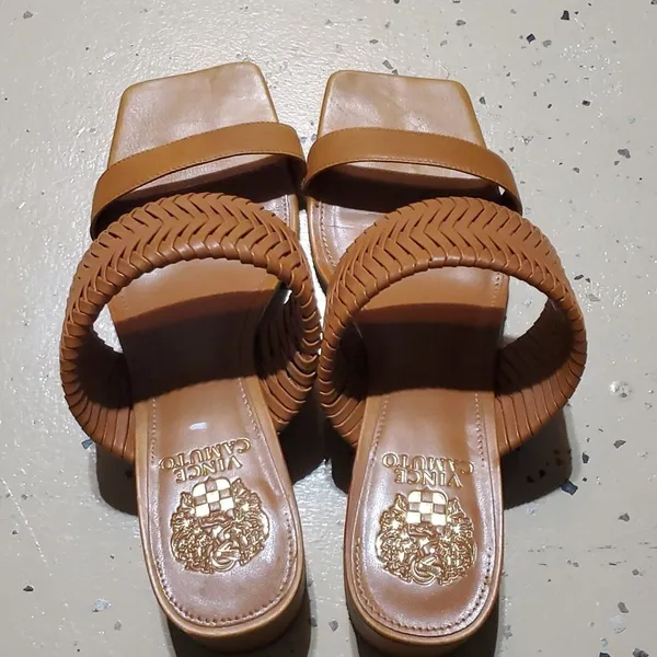 Brown Vince camuto sandals. size 9M - Image 2