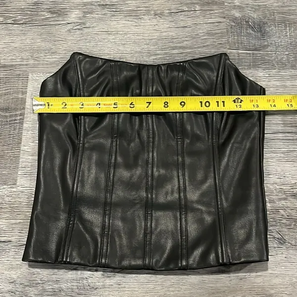 TIGER MIST CAYENNE LONGLINE TOP BLACK - Image 7