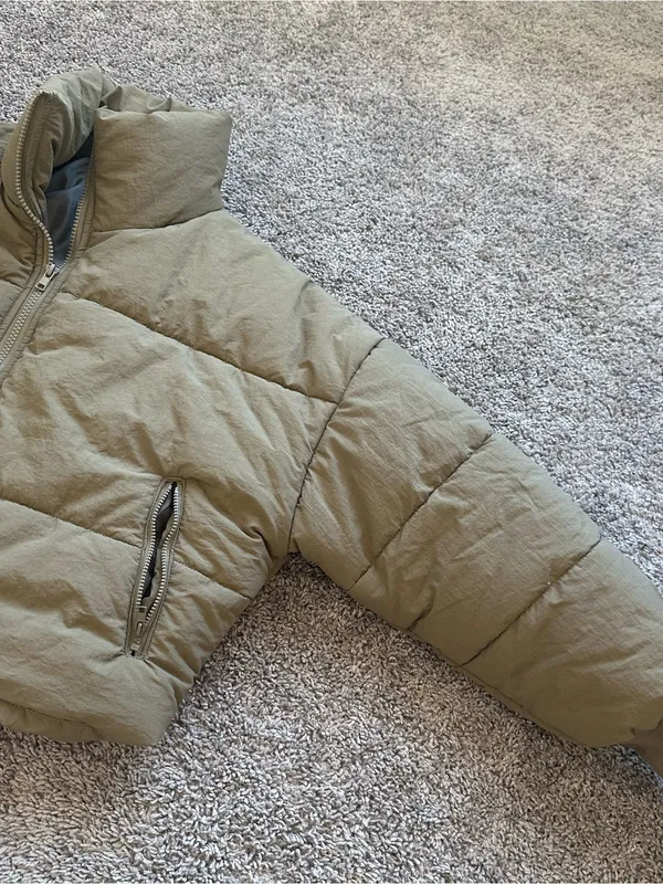 Le Lis Olive Green Quilted Puffer Jacket - Image 3