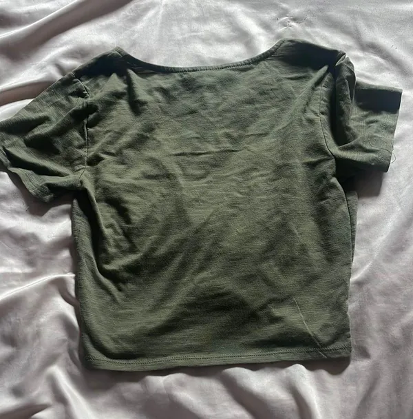 Forever 21 V-Neck Crop Top - Image 2