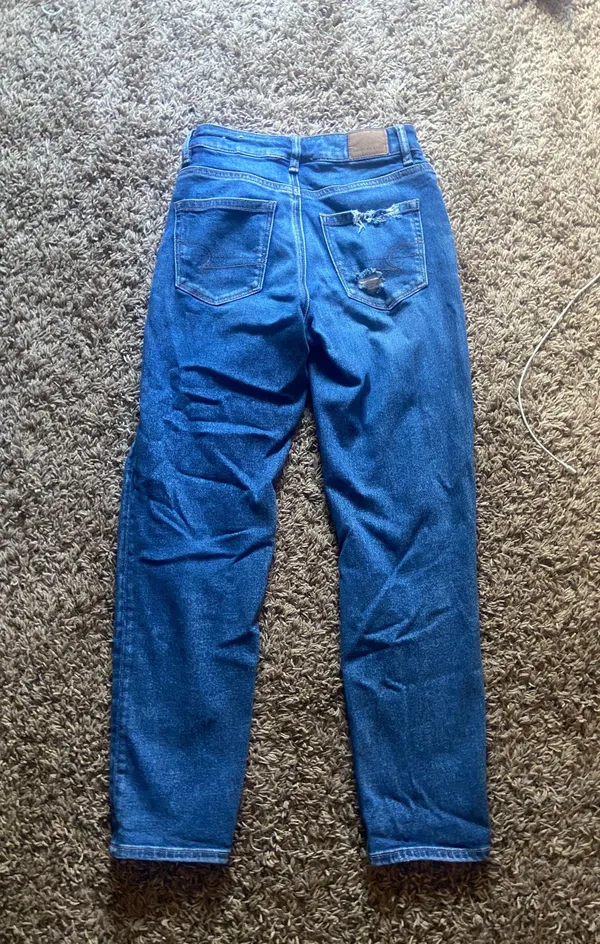 American Eagle Mom Jeans - Image 2