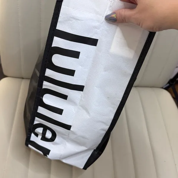 Lululemon Monochrome Tote Bag Storage Carry - Image 5