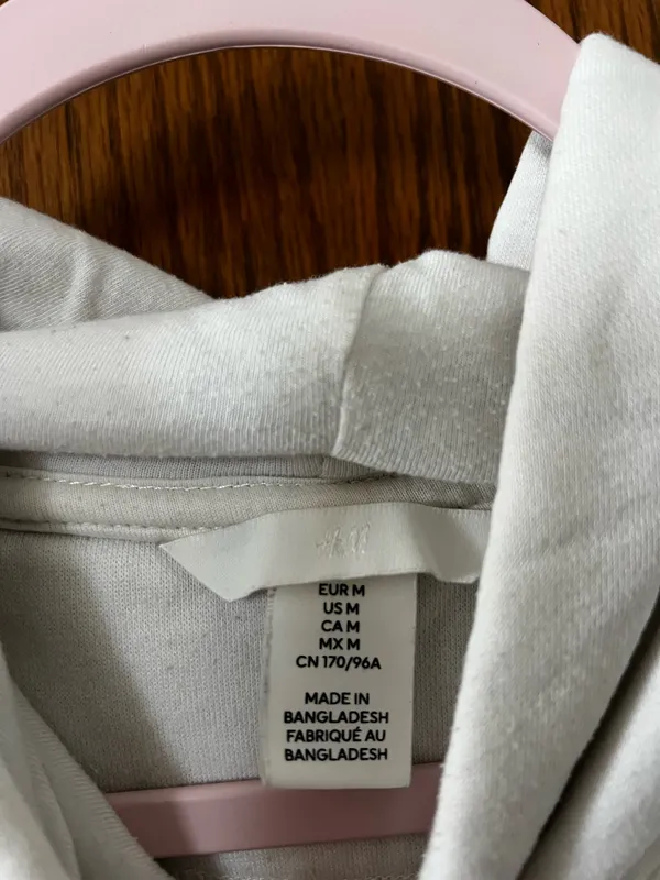 H&M Sweatshirt - Image 4