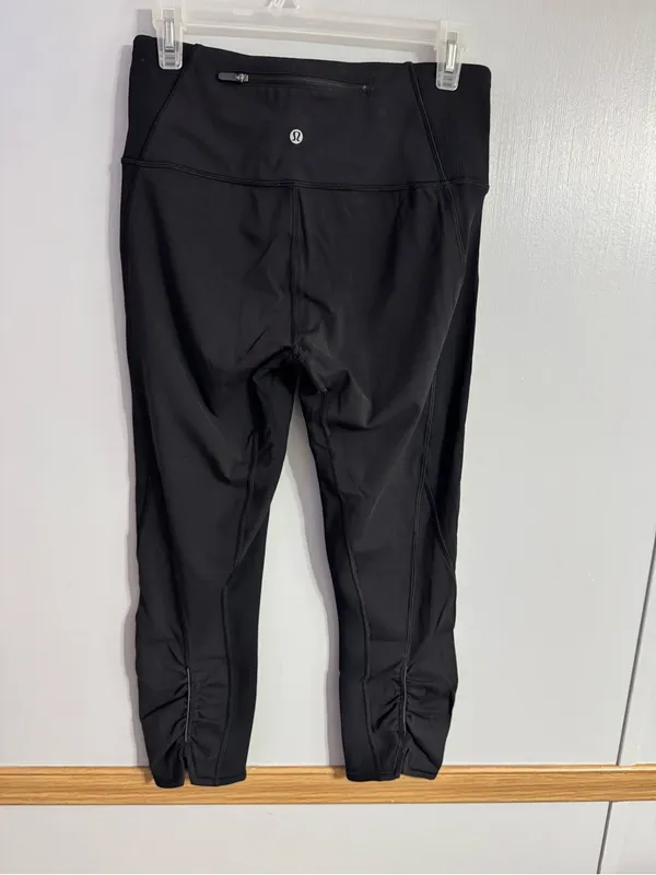 Lululemon Athletica Black High-Rise Workout Yoga Leggings Size 8 - Image 2