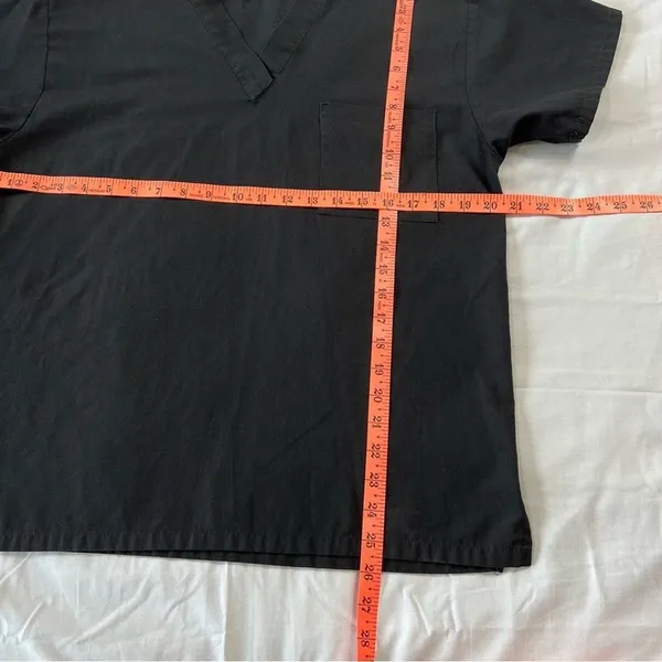 Peaches Uniforms Medium Women's Scrubs Top Black V-Neck Front Pocket - Image 4