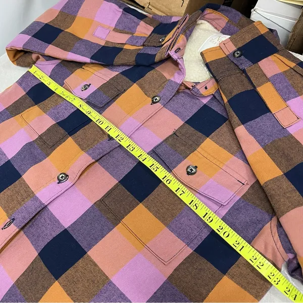 NWT Natural Reflections M button down Flannel long sleeve Shirt shacket Sherpa - Image 7